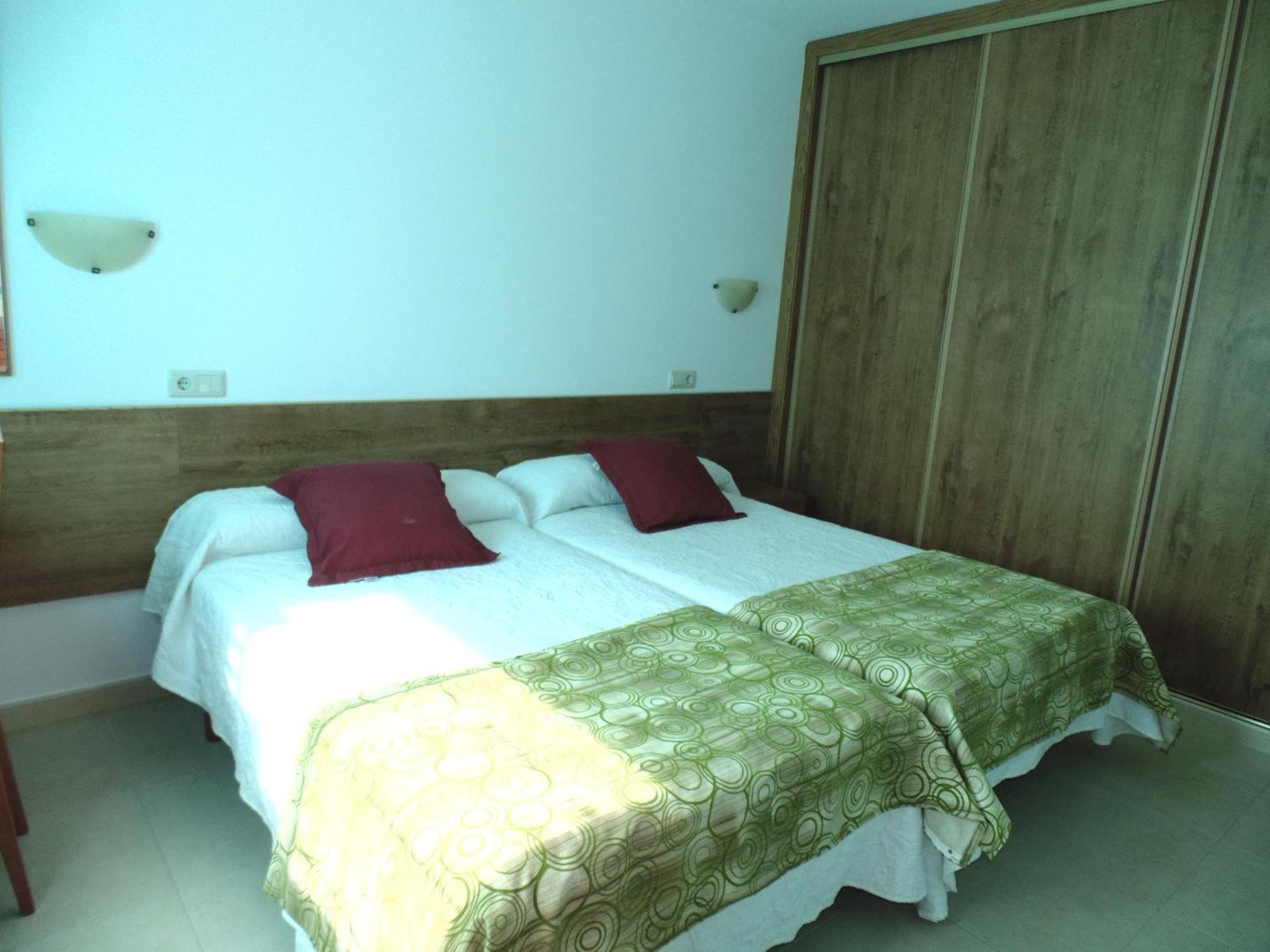 Apartamentos Outeiro A Pobra do Caramiñal Eksteriør billede